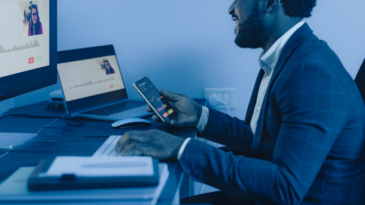 Digital Tools Empower Customer Fraud Reporting