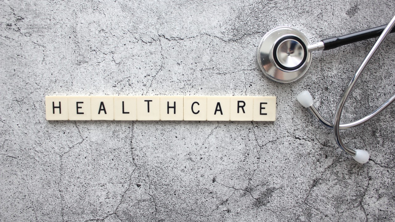 Healthcare Delays Prompt Shift Toward Private Insurance