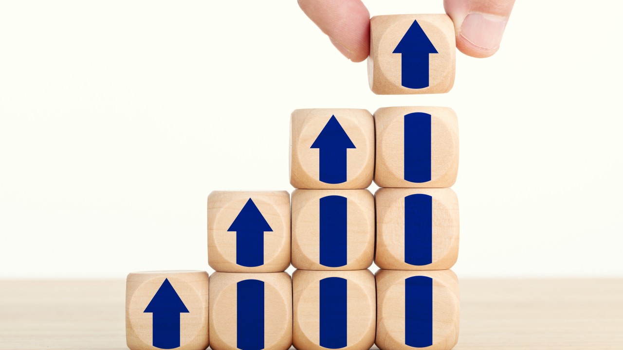 Segmented Life Insurance Growth Signals Industry Evolution